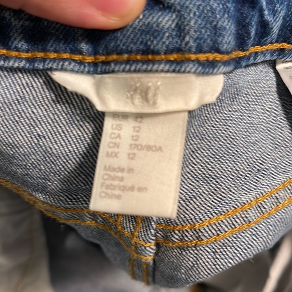 Beautiful medium length jeans skirt ripped - Picture 12 of 12